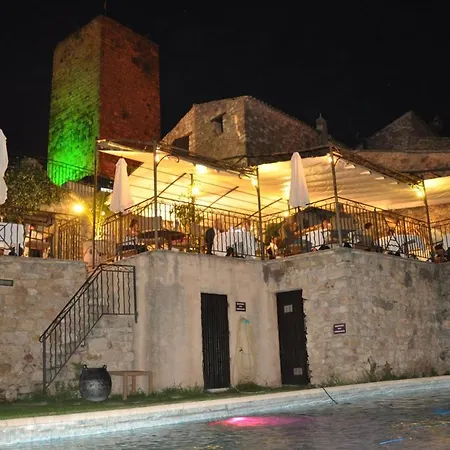 Le Chateau D'argens 4*