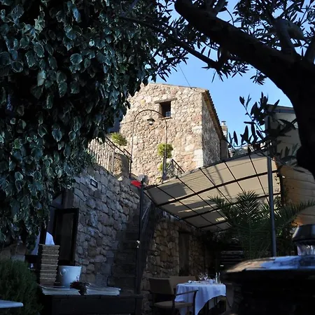 מלון Le Chateau D'argens