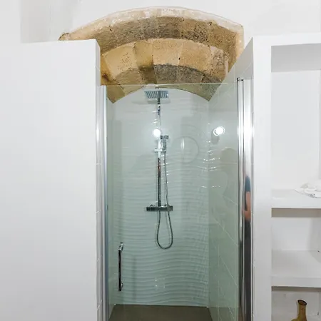 Le Chateau D'argens מלון 4*